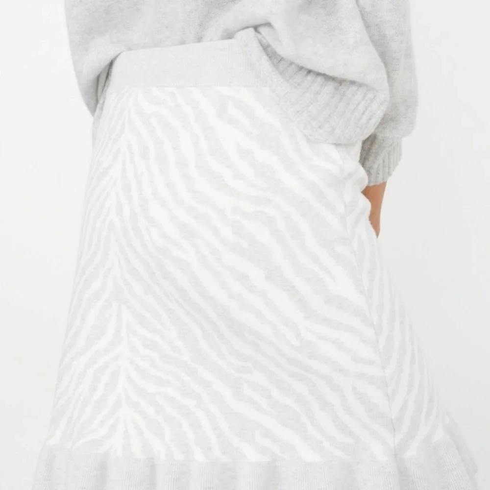 Anthropologie Dolan Zebra ruffle knot skirt new with tags stretch waist